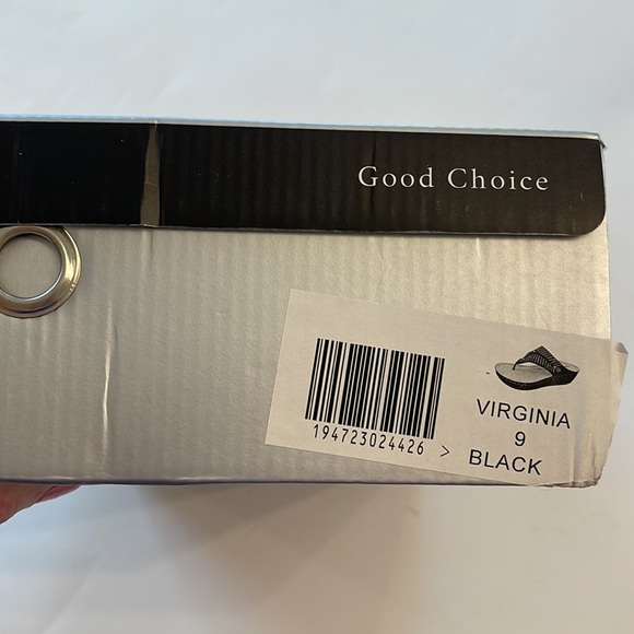 Good Choice black rhinestone wedge sandals size 9 NWT - Picture 12 of 12